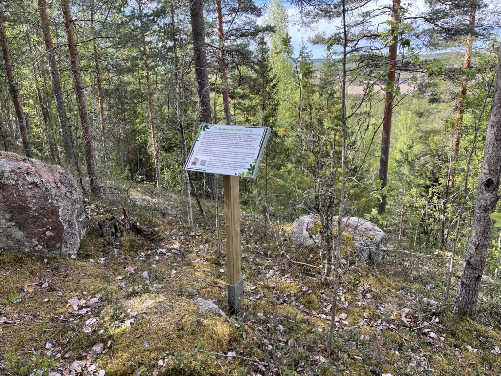 Rastitaulu harjun laella