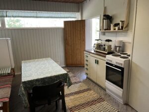 Alakerran keittiönurkkaus
